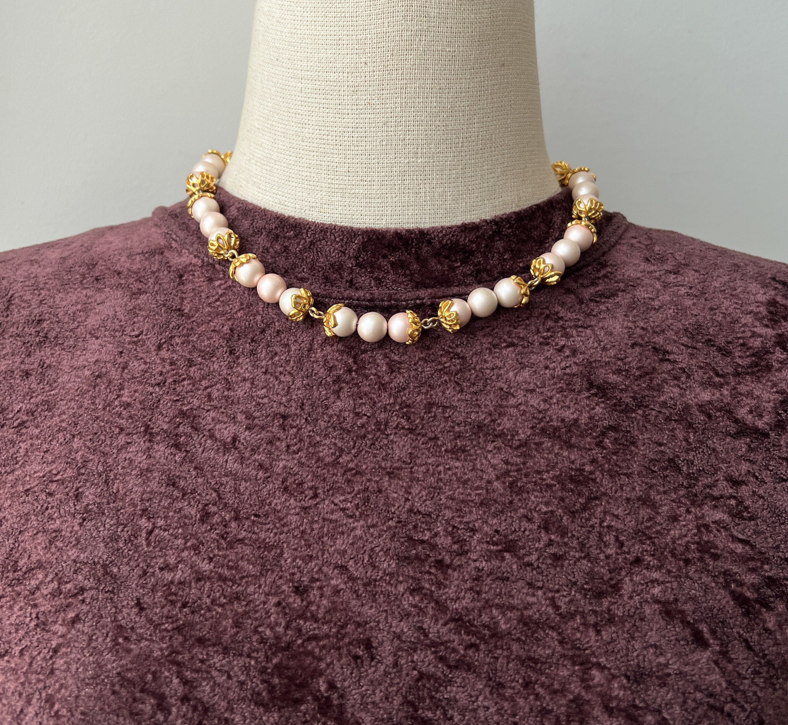 イヴ・サンローランのヴィンテージ ゴールドメッキ＆フェイクパール