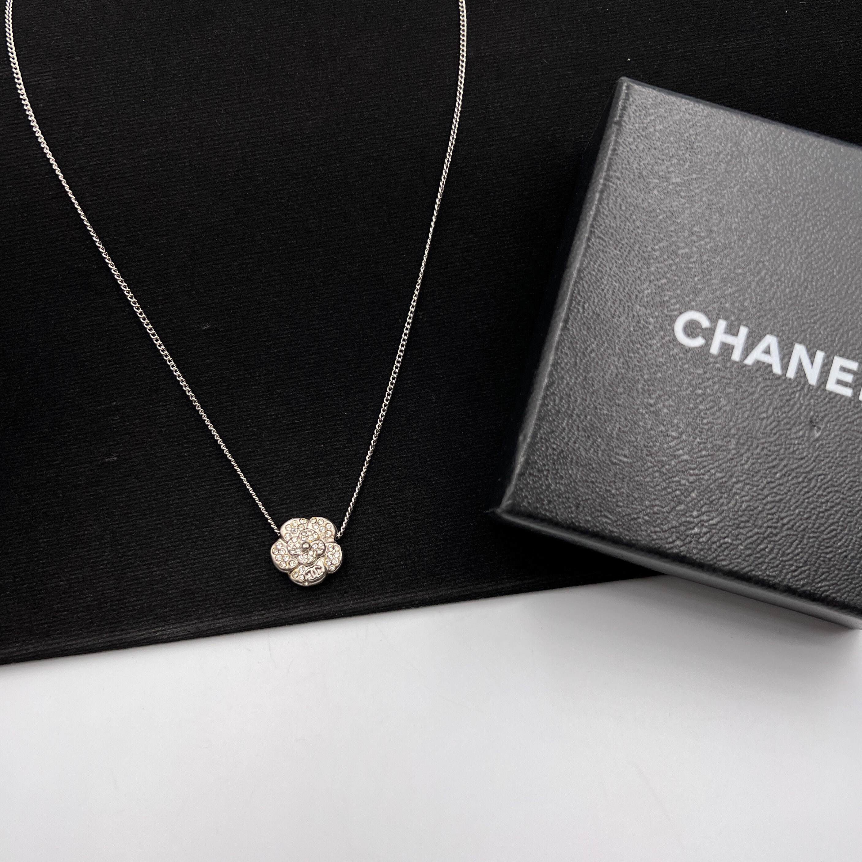 Chanel Crystal Pearl CC Camellia Flower Necklace Gold