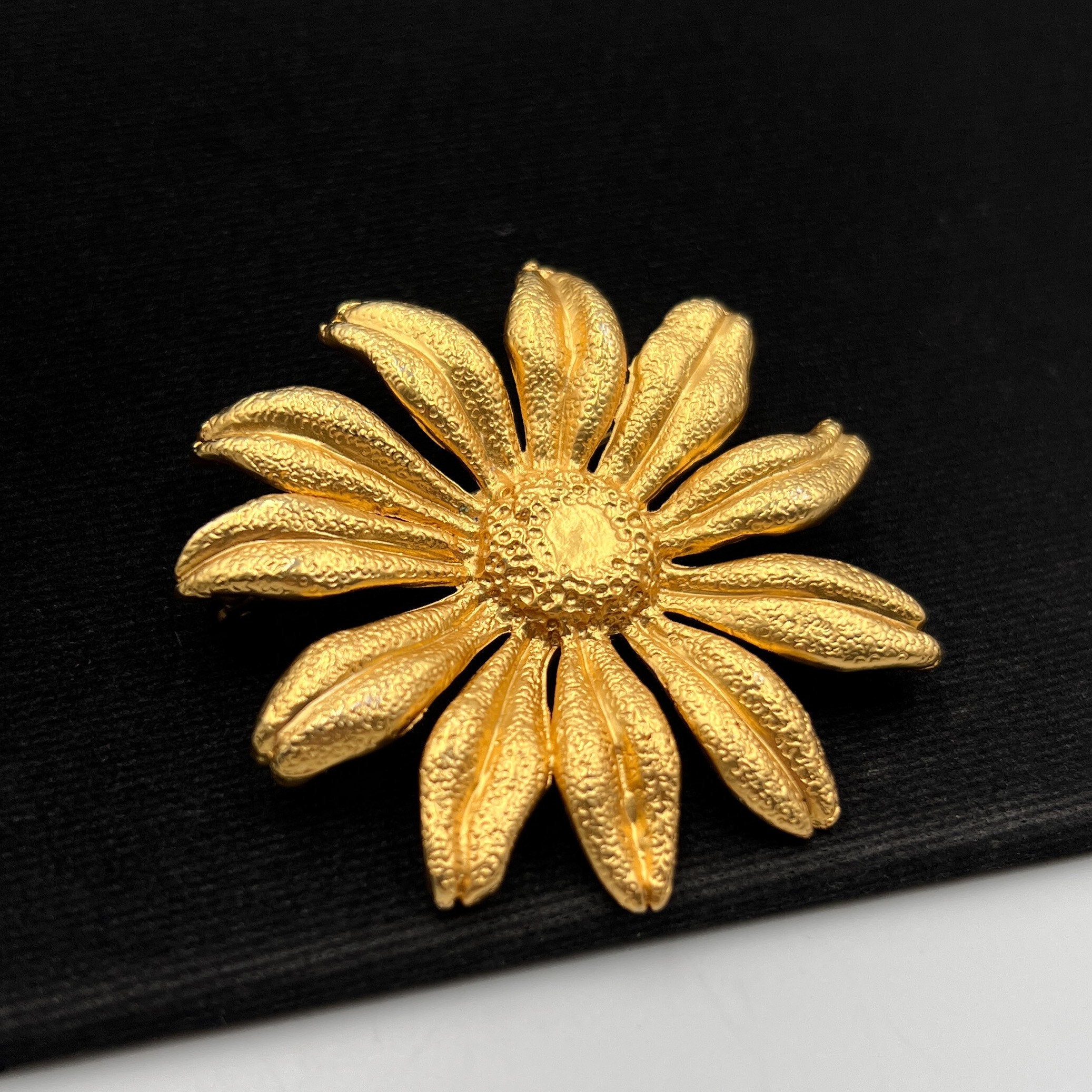 KENZO Vintage Gold Plated Flower Brooch - Etsy 日本