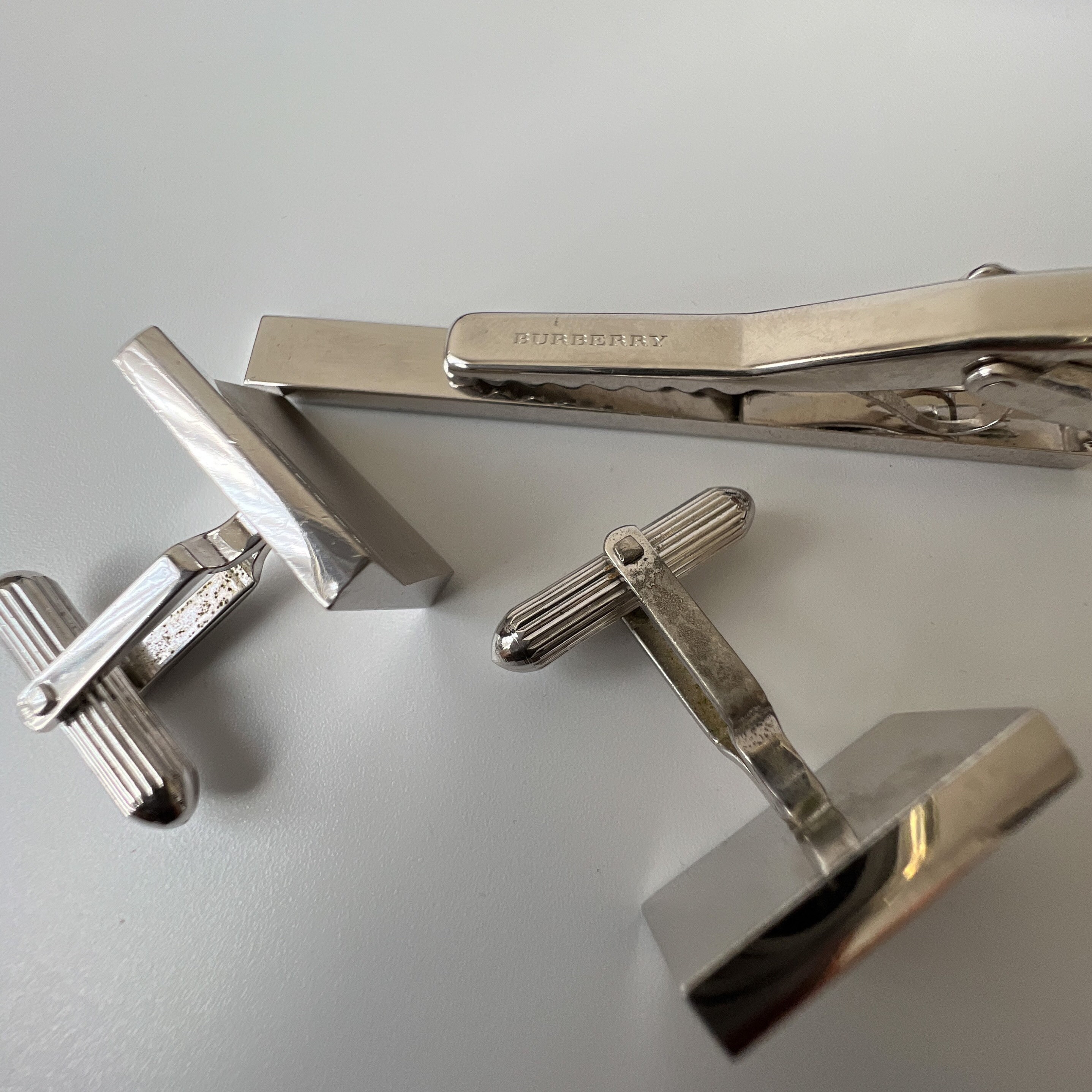 Buy BURBERRYS Vintage Tie Clip and Cufflinks Set Online in India