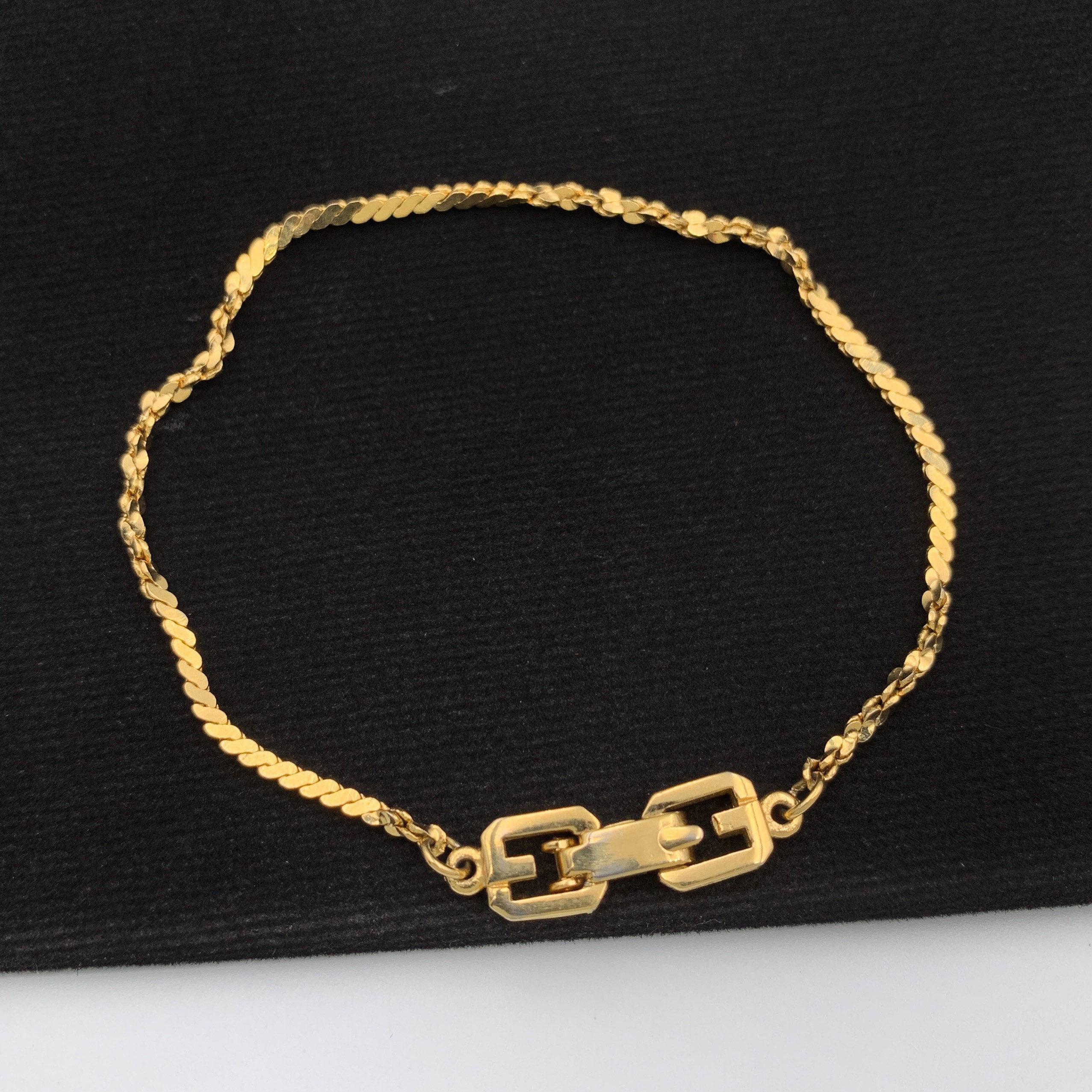 アクセサリー Vintage GIVENCHY Gold Chain Bracelet Vintage Givenchy Chain Bracelet with Tags – Ladybug Vintage