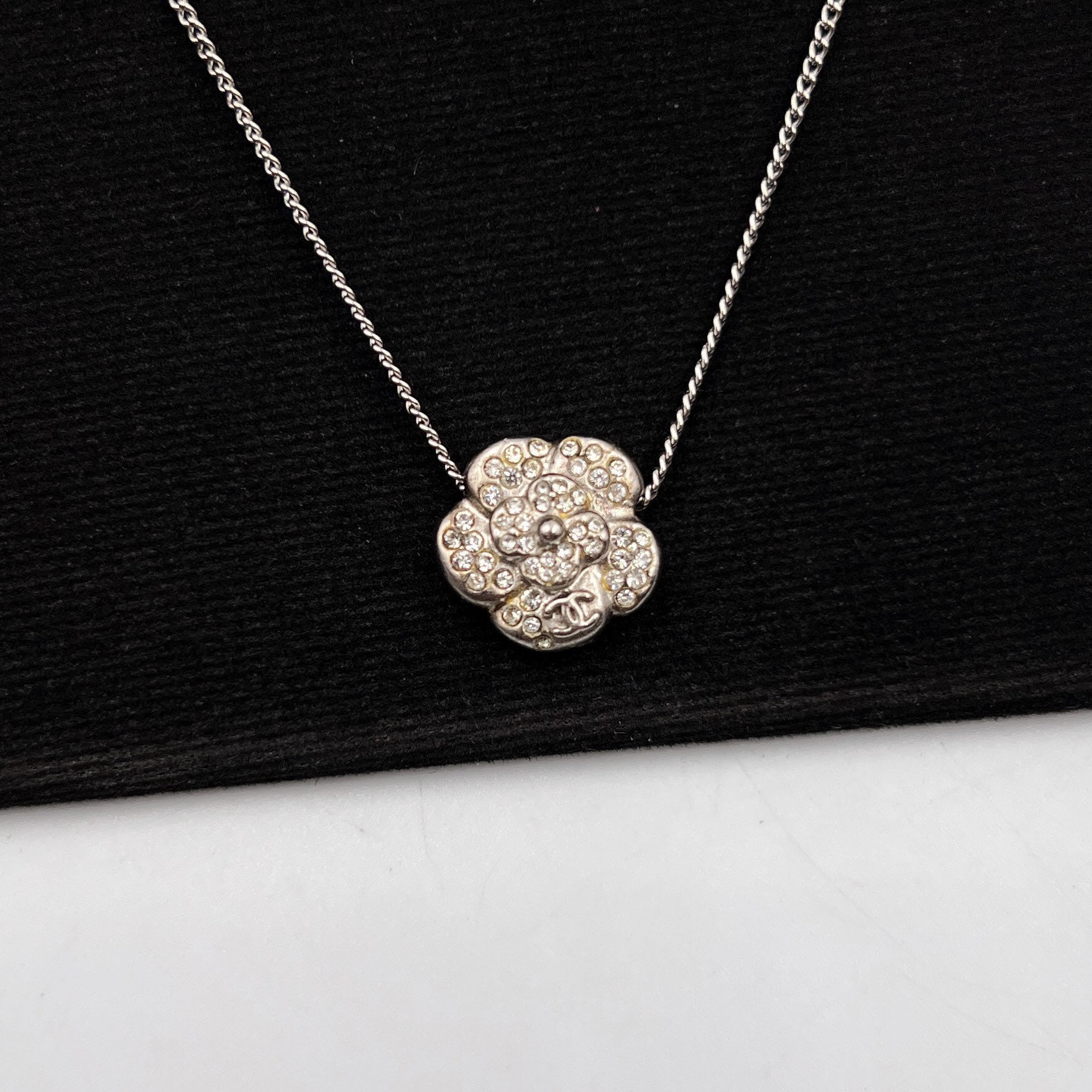 CHANEL Vintage Crystal Camellia Necklace - Etsy CHANEL Vintage Crystal Camellia Necklace - Etsy