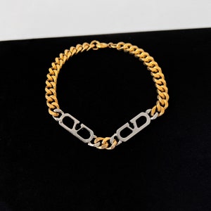 Vintage V link Logo Bracelet