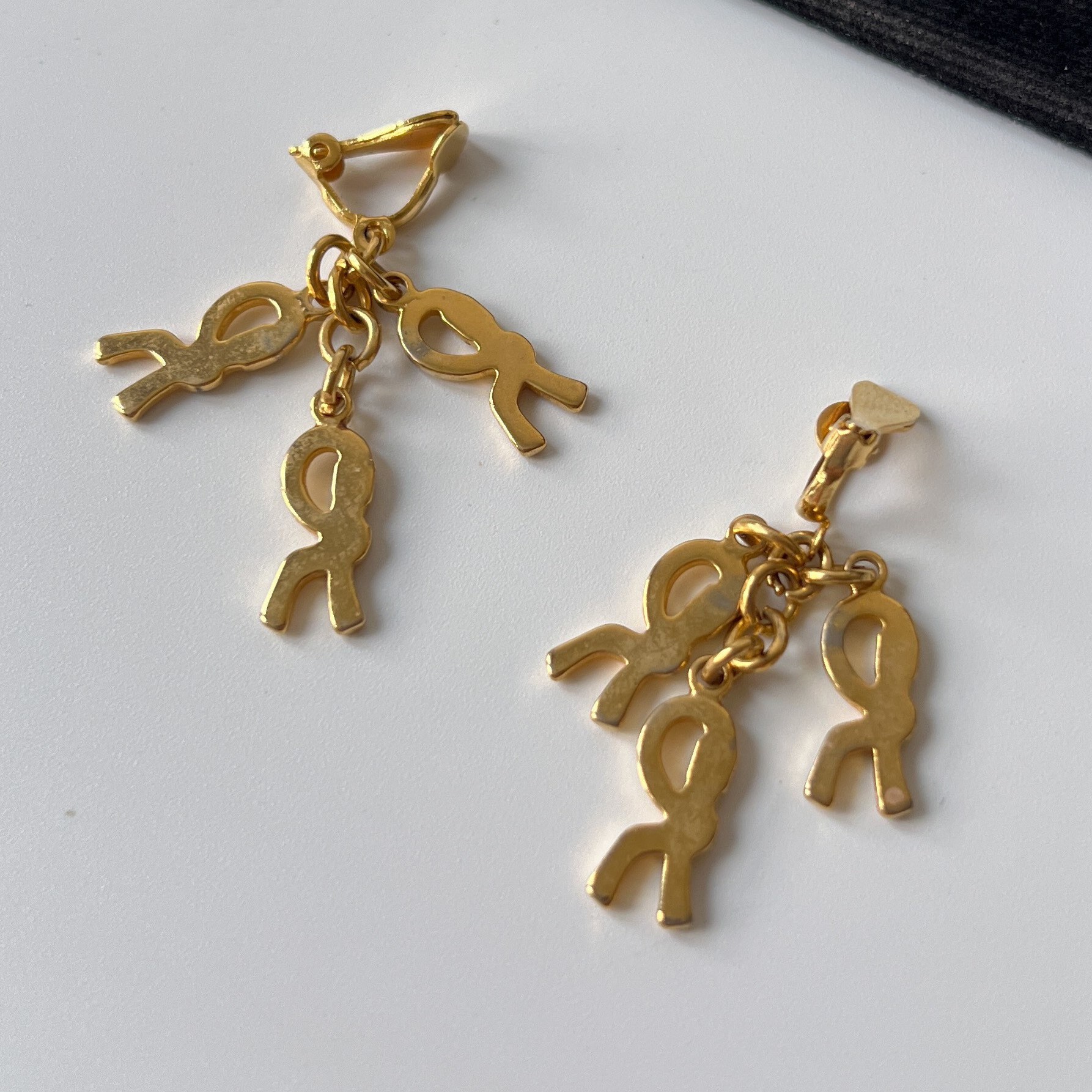 ロベルタ ディ カメリーノ ヴィンテージ ロゴ チャーム イヤリング