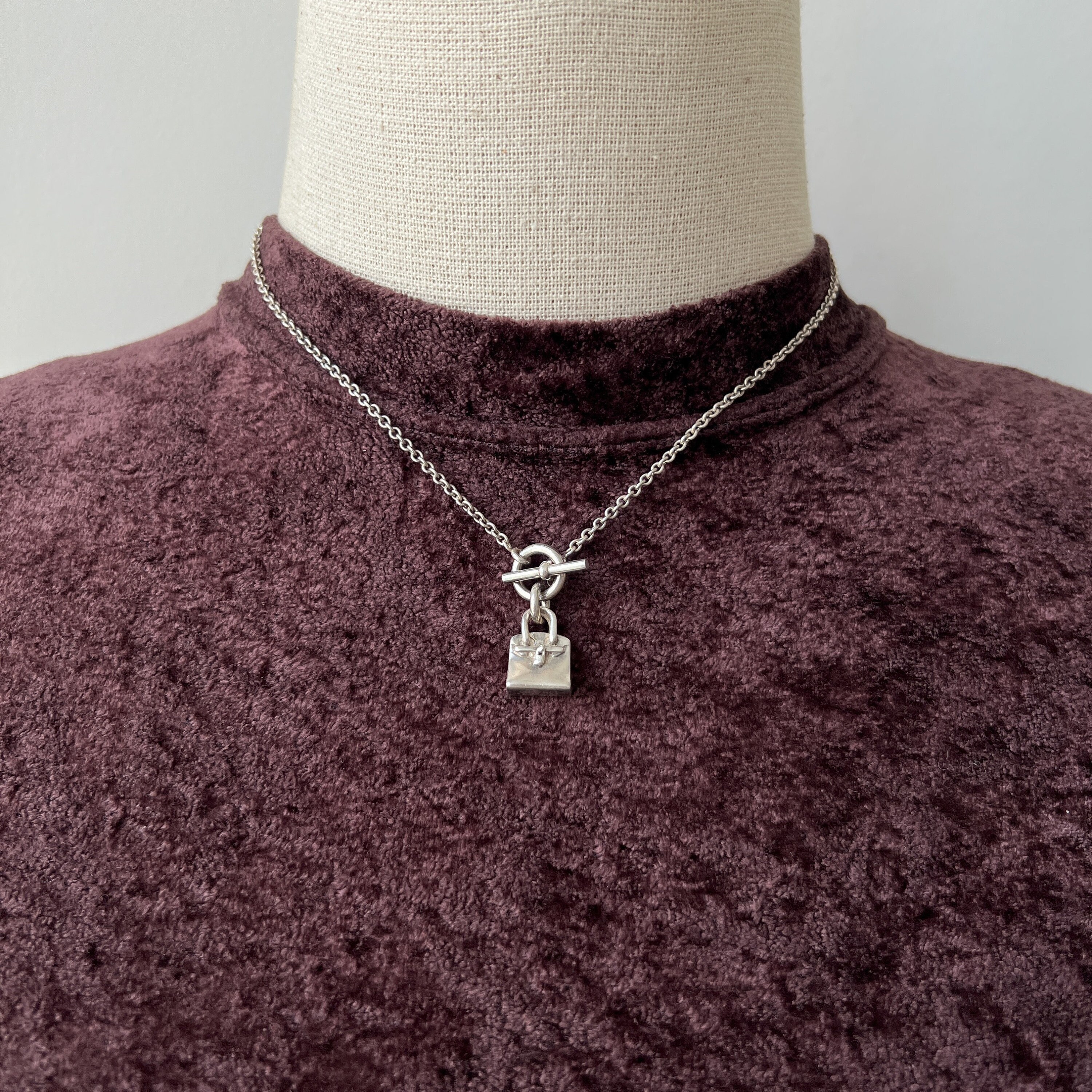 Hermes Silver Amulette Chaîne d'Ancre Charm Pendant Necklace Farandole –  MAISON de LUXE