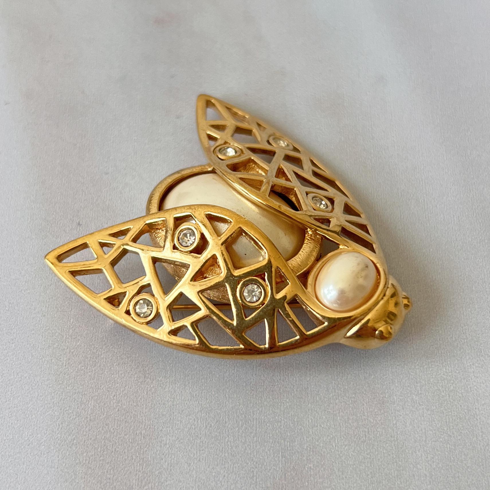 【稀少】Diorビンテージ パールクリスタル ブローチ 稀少】Diorビンテージ パールクリスタル ブローチ ディオール ブローチ