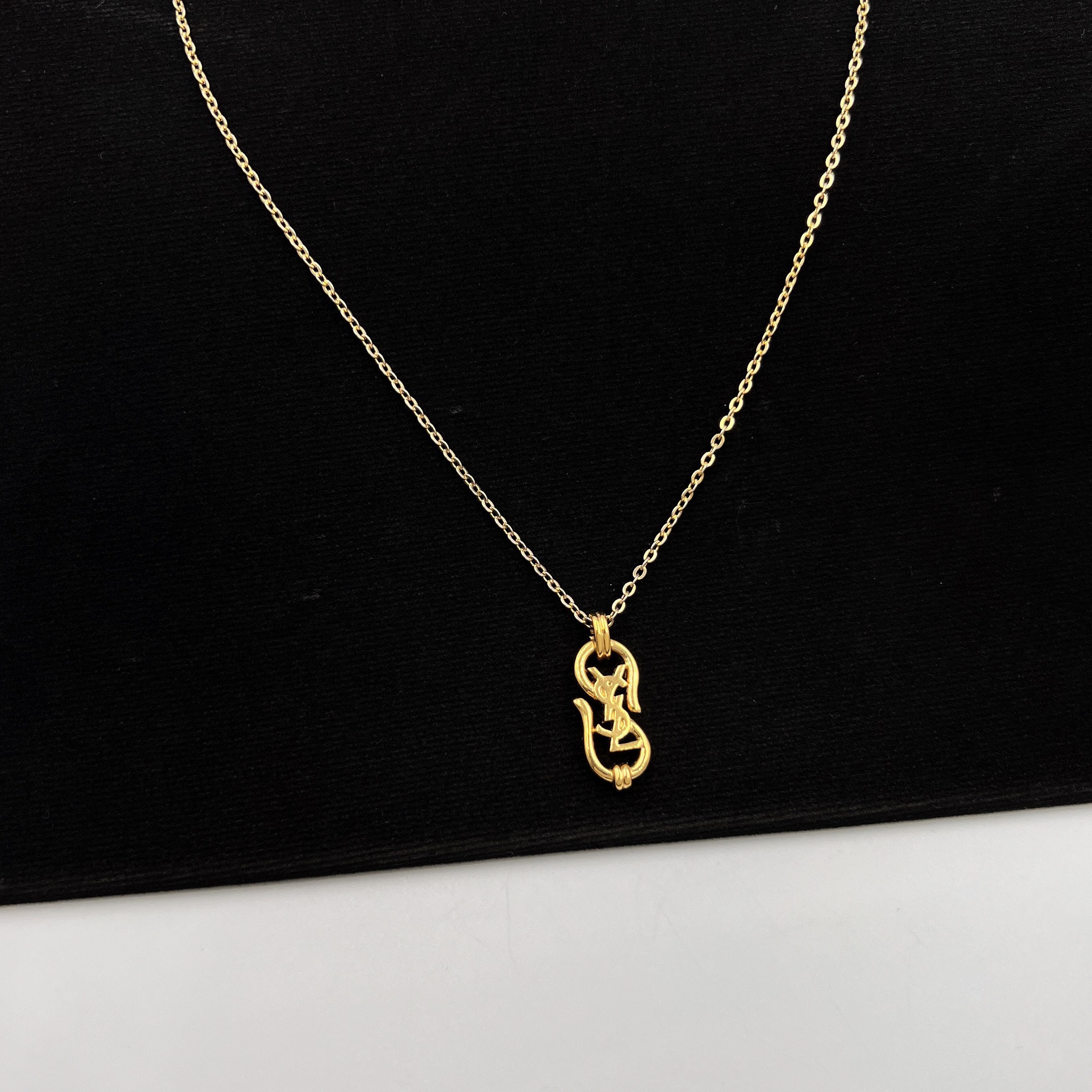 ysl logo pendant