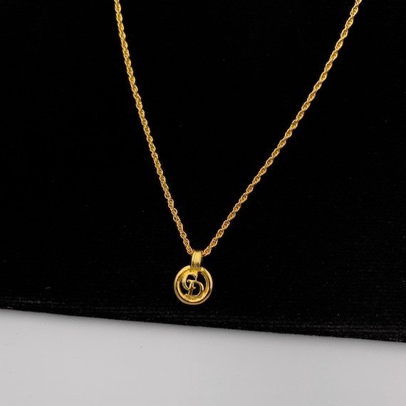 dior circle necklace