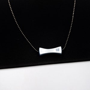 GIVENCHY Vintage Schwarz Versilberte Kette mit Anhänger Halskette