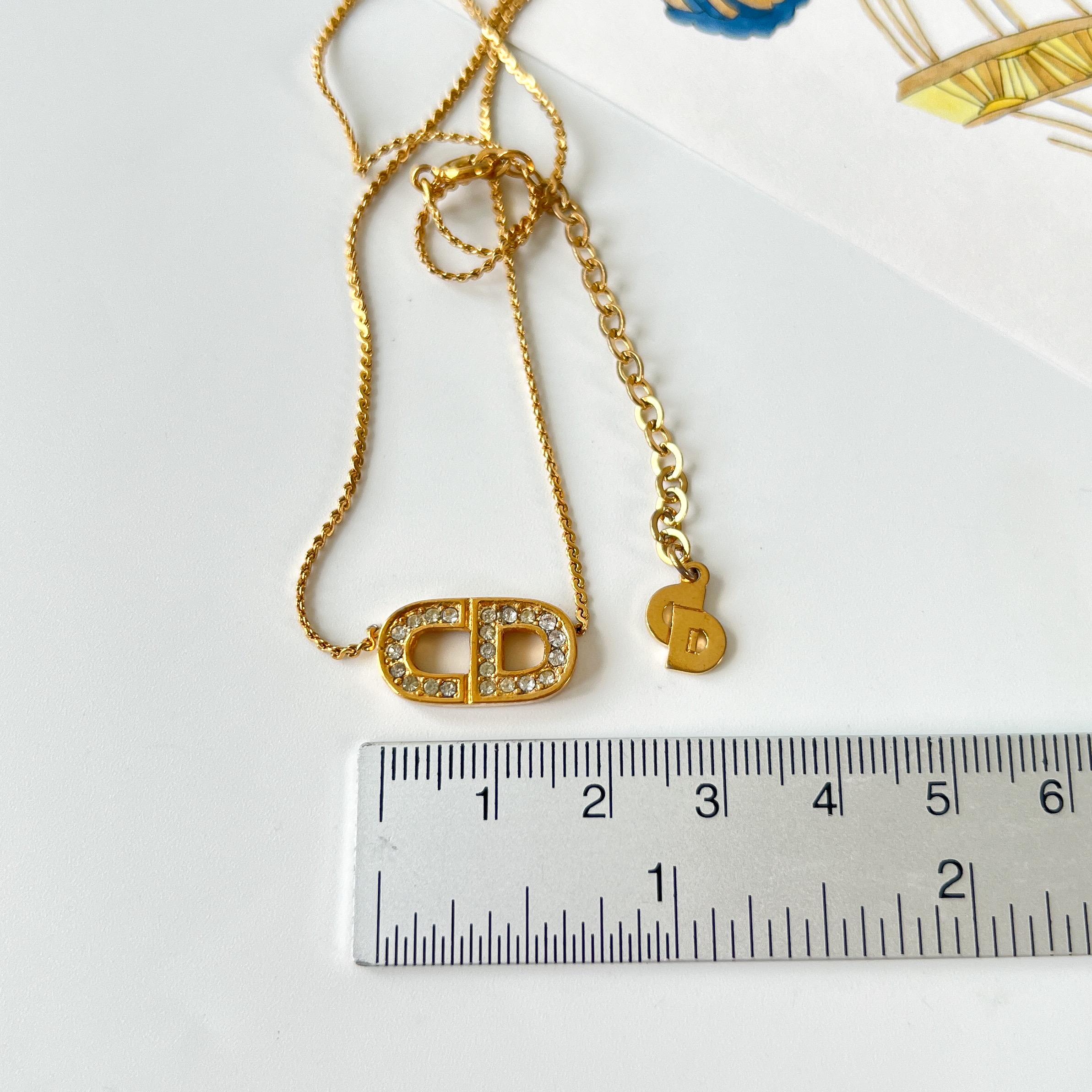 アクセサリー Dior CD Logo Figaro chain gold necklace Buy Christian Dior CD Crystal Logo Necklace Online in India