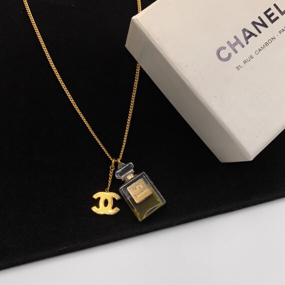 images Chanel Perfume Bottle Necklace chanel no 5 perfume bottle cc necklace