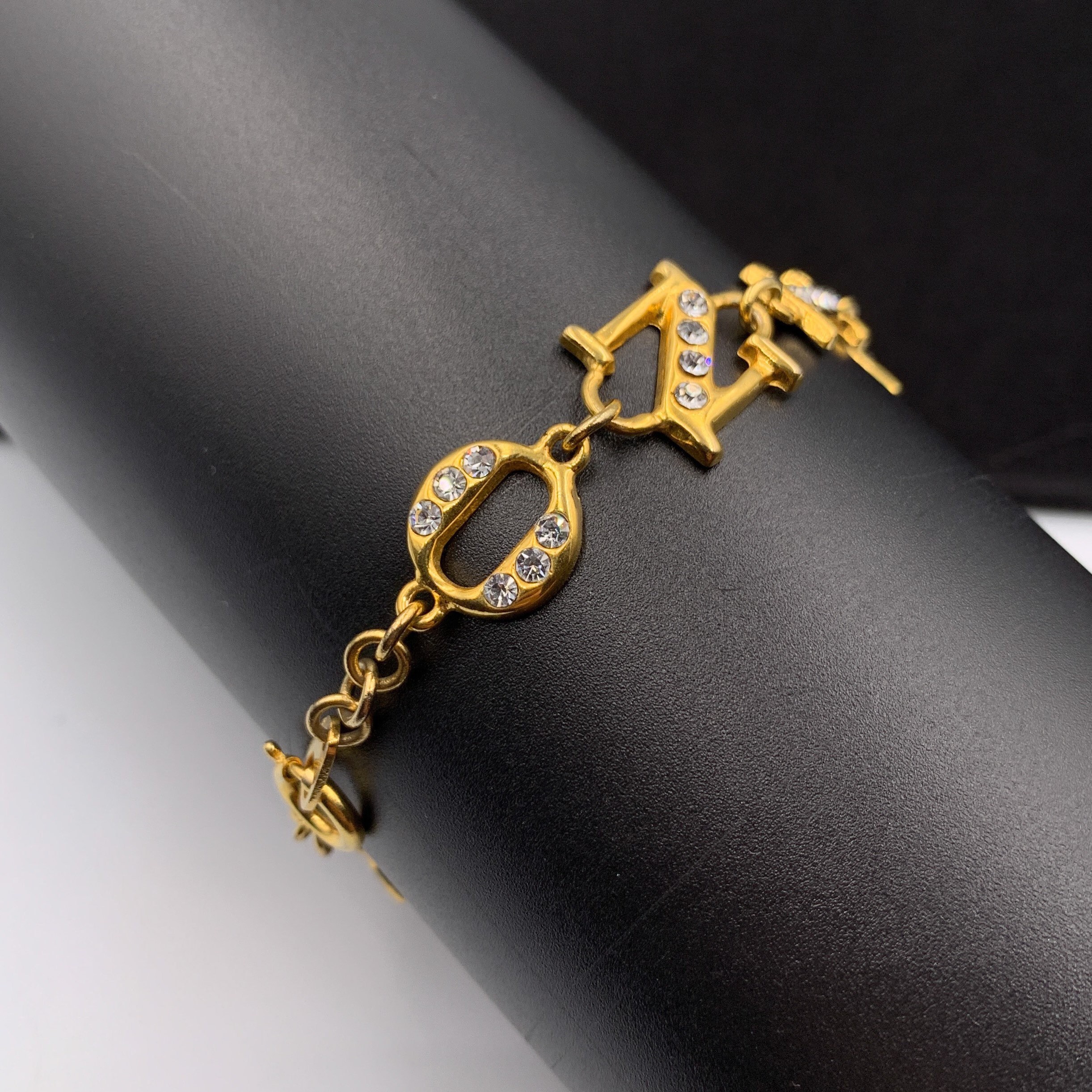 イタリア製✨【MOSCHINO】Bracciale ブレスレット アンティーク MOSCHINO Vintage Crystal Logo Link Bracelet - Etsy