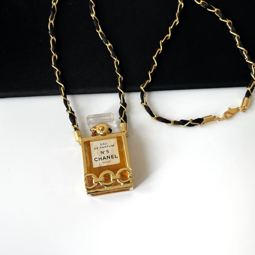 CHANEL Vintage Eau De Parfum Bottle Necklace - Etsy Hong Kong