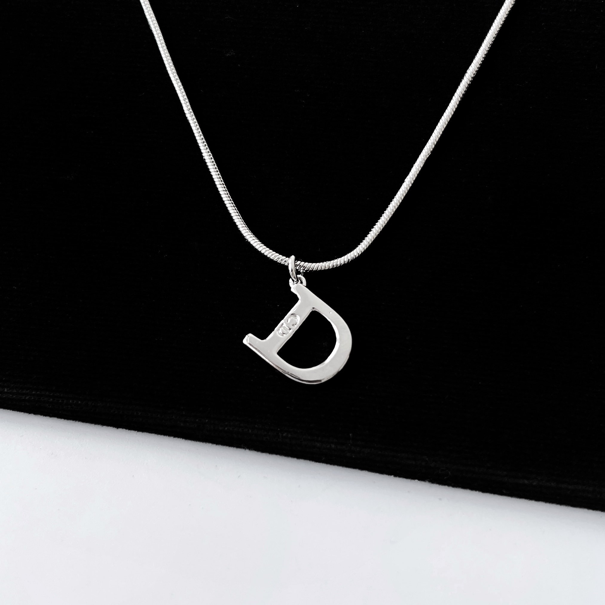 希少✨Christian Dior Long Necklace Vintage Christian Dior Long Necklace Gold CD Logo Chain Total Length