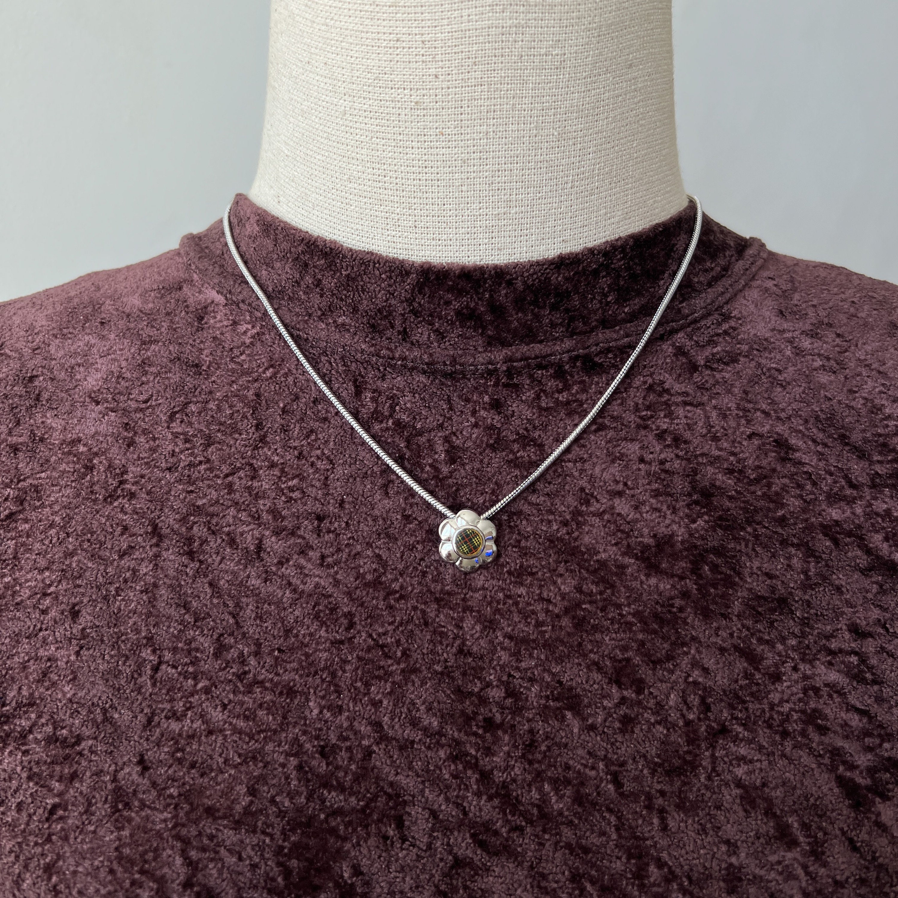 アクセサリー BURBERRY Nova Check Horse Logo necklace Zara Horse Pendant Necklace Twojeys Limited Edition Silver