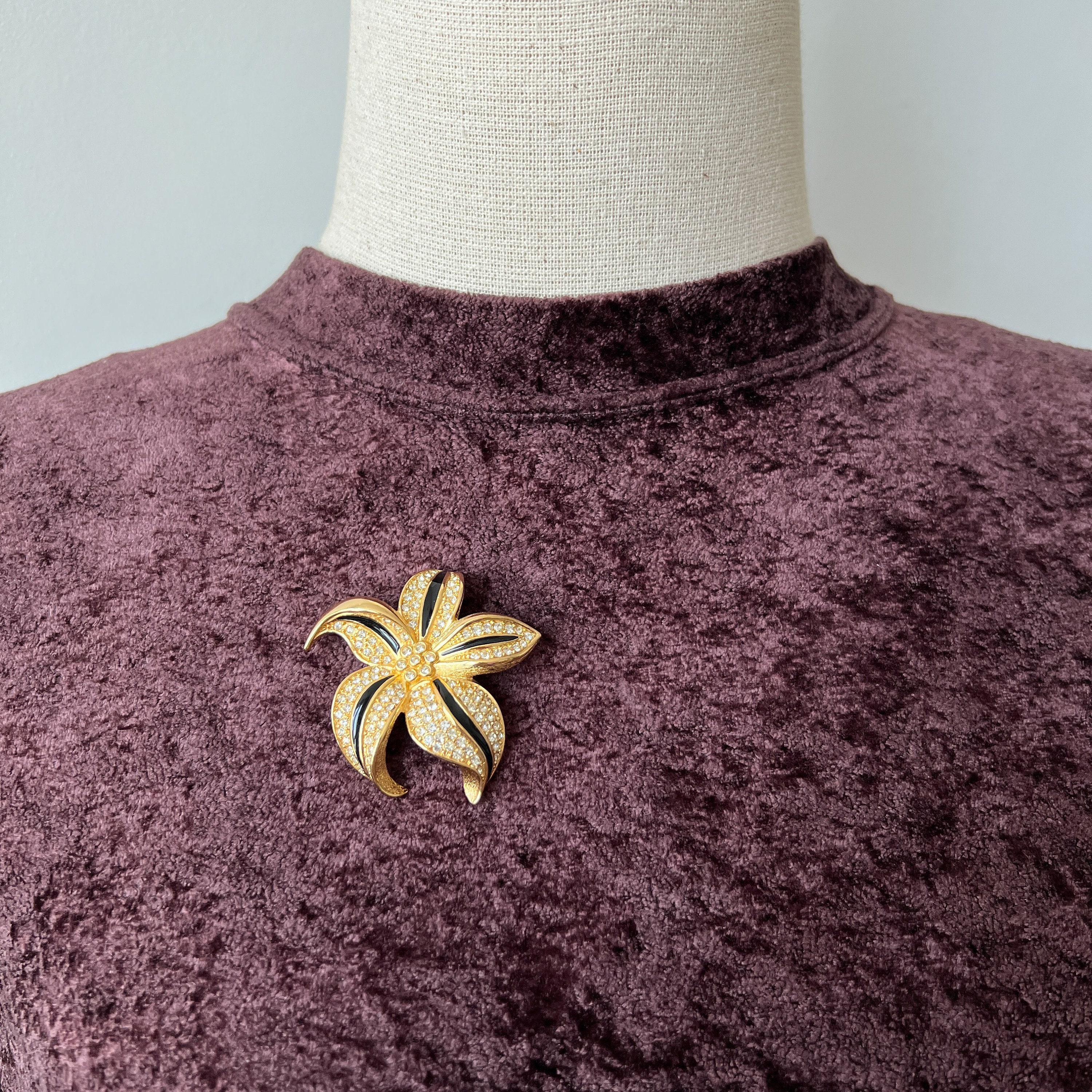 CHRISTIAN DIOR Vintage Flower Crystal Brooch - Etsy
