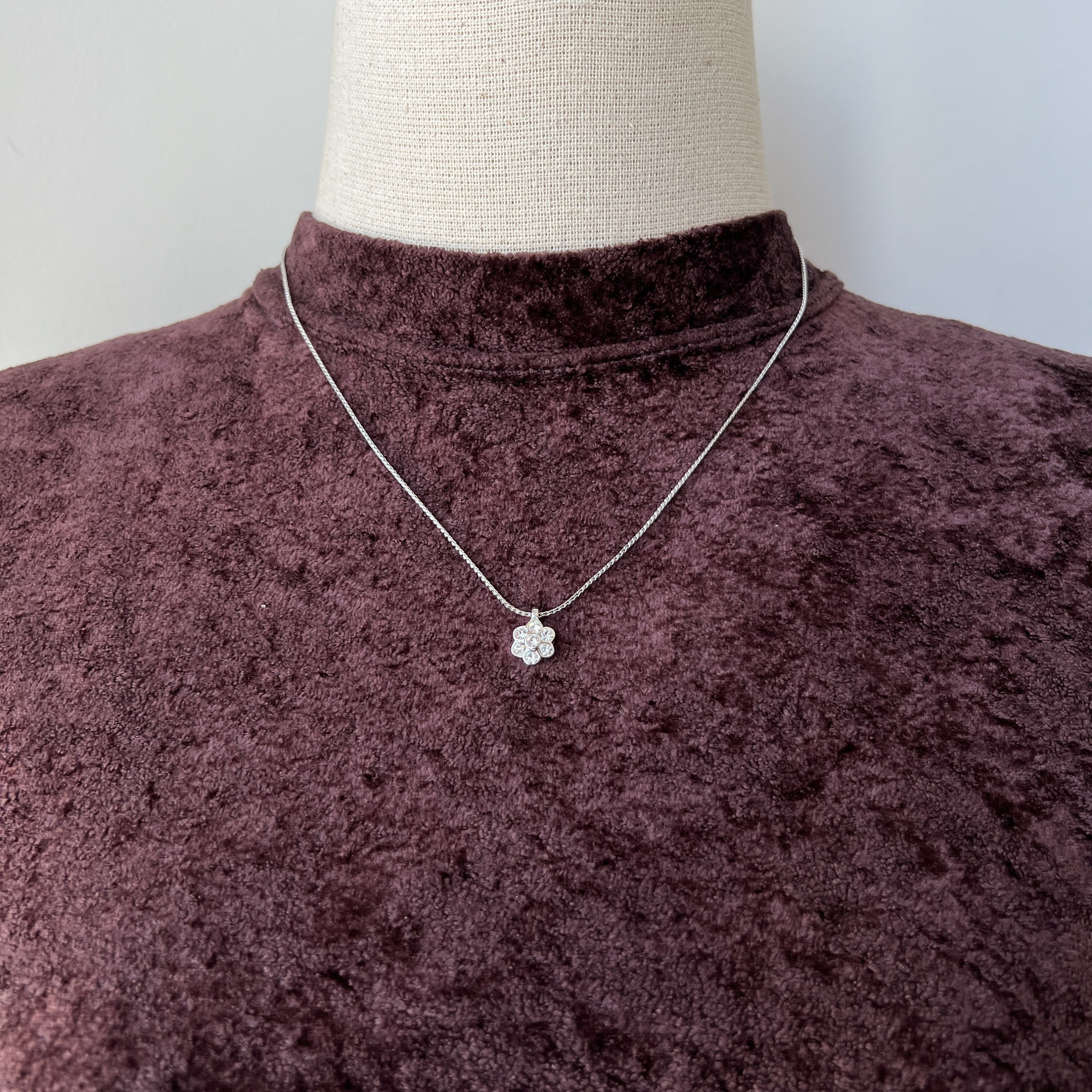 Christian Dior フラワー ハート ネックレス Christian Dior Heart Flower Crystal Pendant Necklace - Etsy