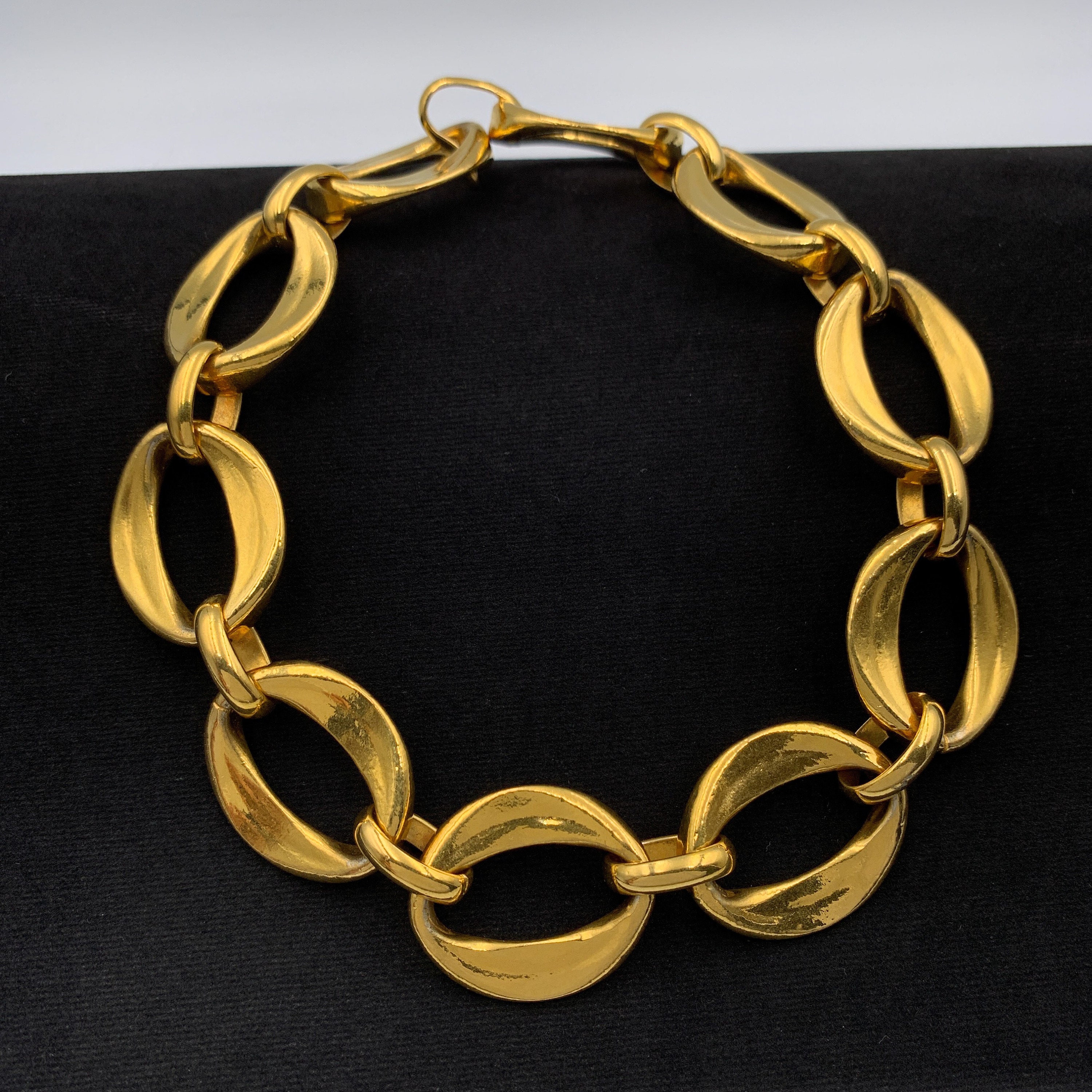 CHANEL Vintage Gold Tone Chain Link Choker Necklace 