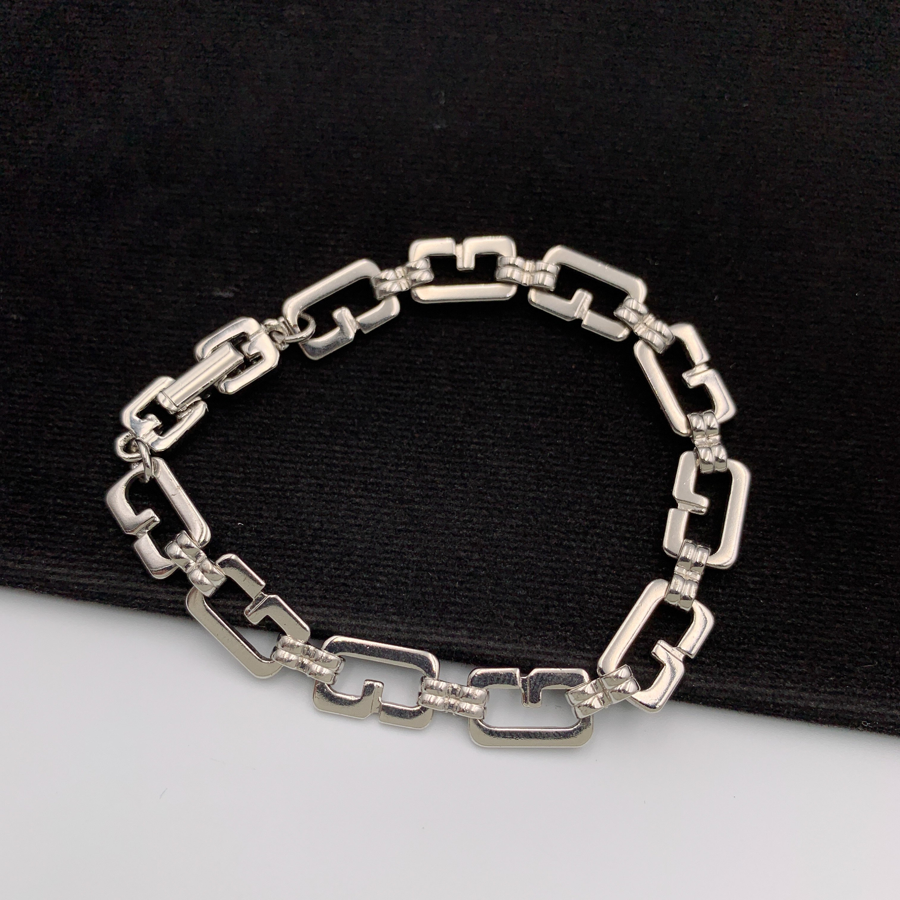 GIVENCHY Vintage G Chain Link Logo Bracelet - Etsy