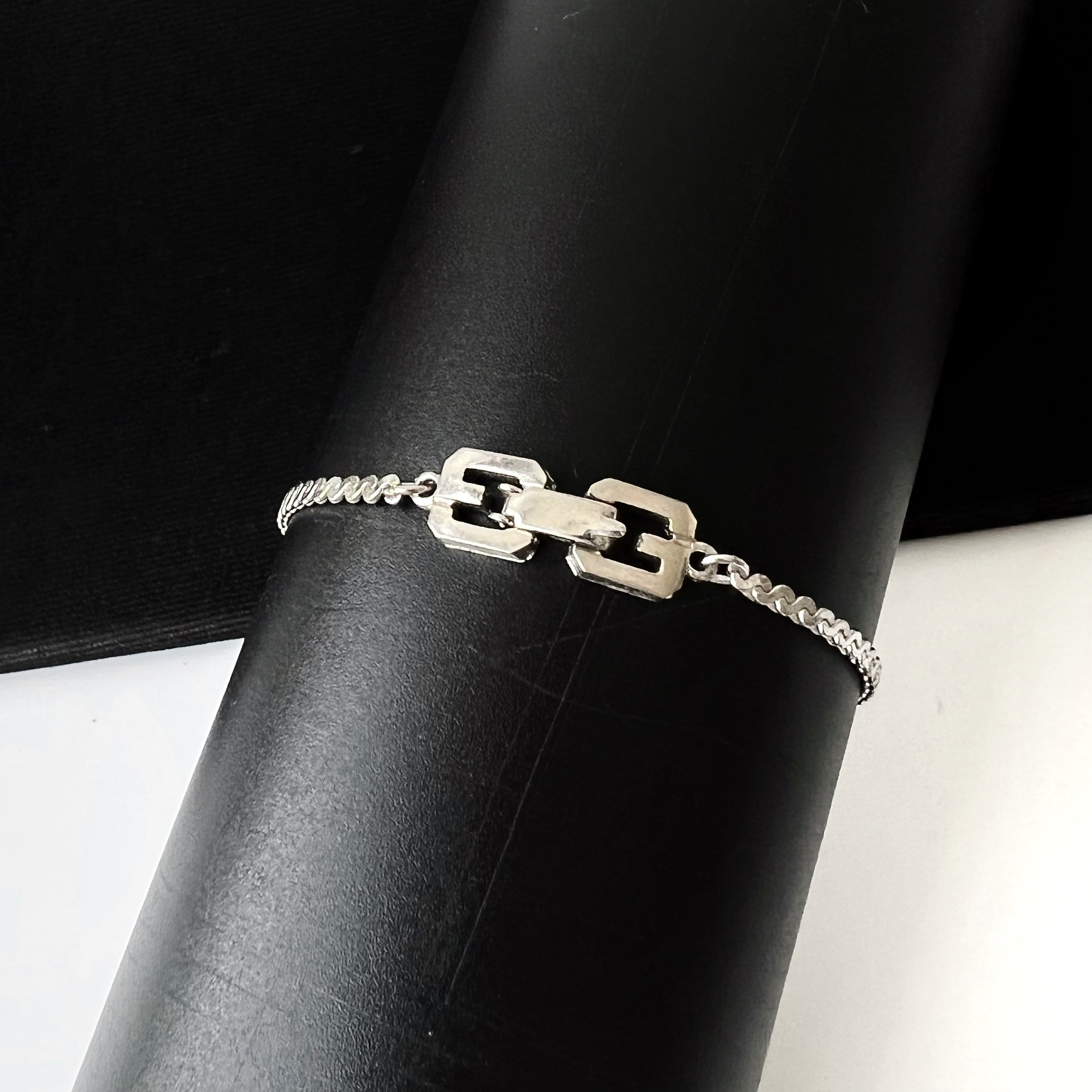 GIVENCHY ヴィンテージ シルバーメッキ チェーンブレスレット - Etsy 日本