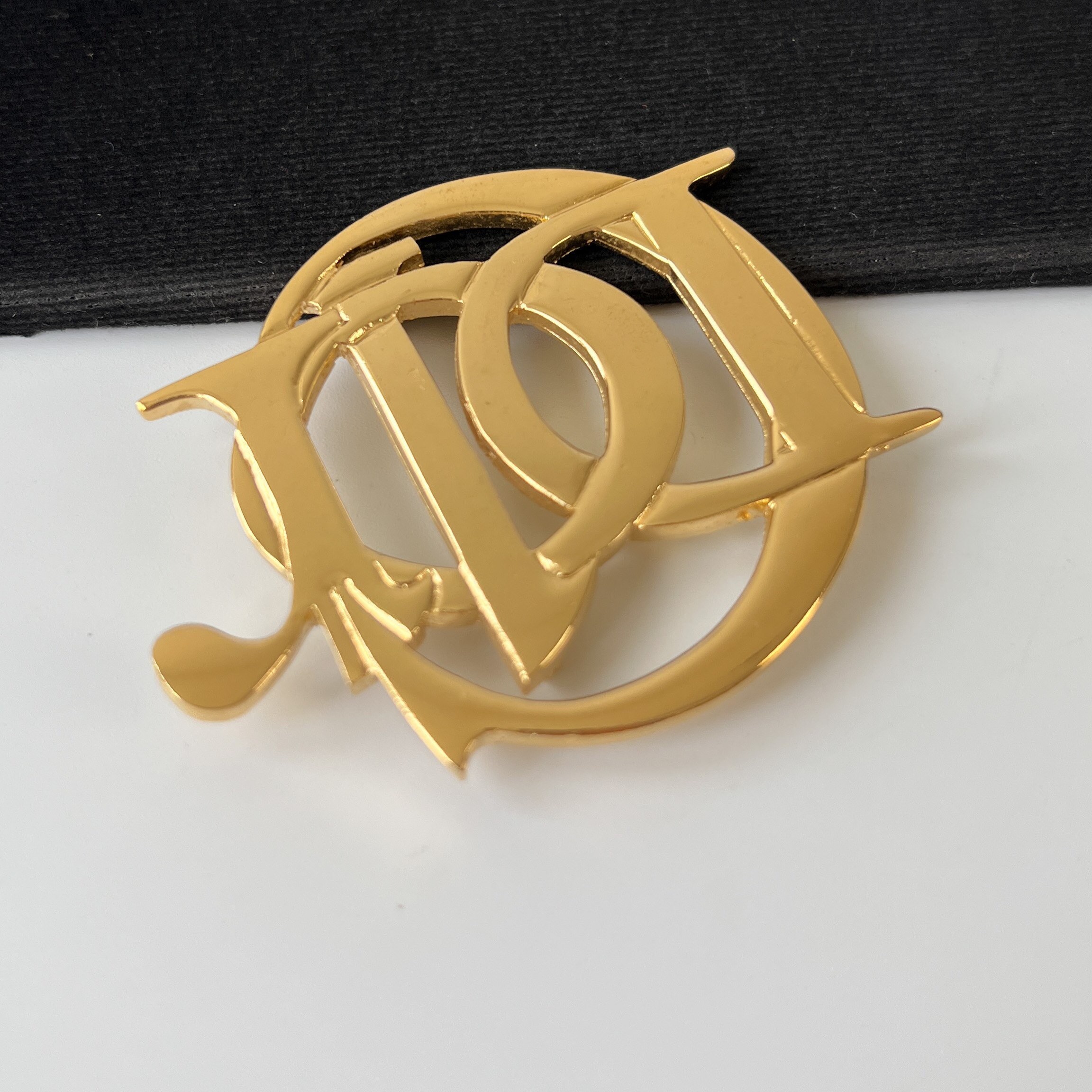 Christian Dior ♡ Vintage ♡ broach Vintage CHRISTIAN DIOR 1980's Gold Plated Rhinestone Logo