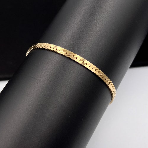 GIVENCHY Vintage Gold shops Plated Chain Bracelet