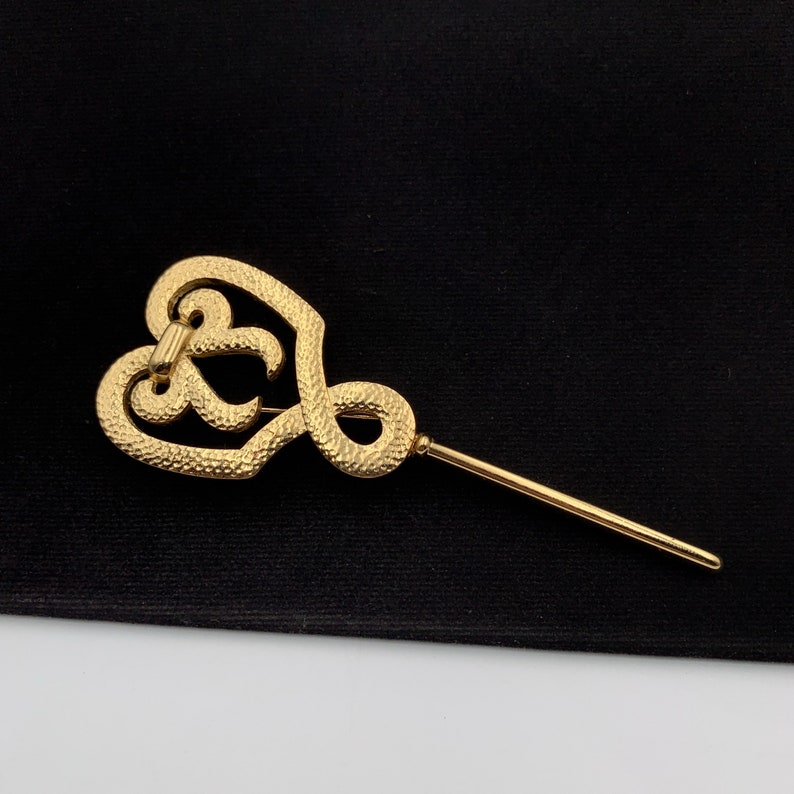 CHRISTIAN DIOR Vintage Gold Plated Brooch 