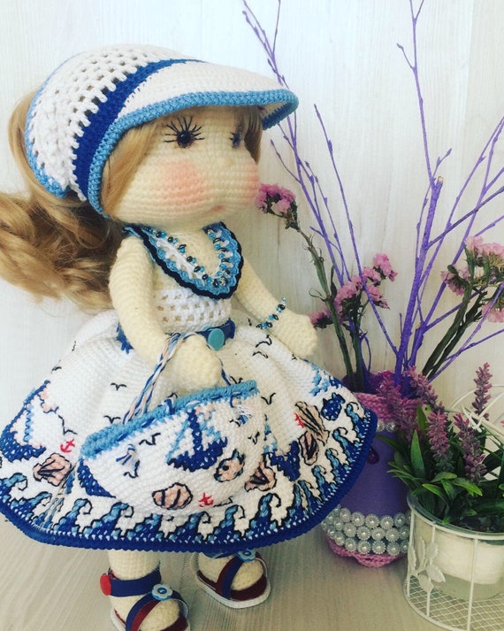 doll stands near me