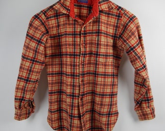 1960s Vintage Men's Medium Wool "Pendleton" Plaid Long Sleeve Button Up Shirt