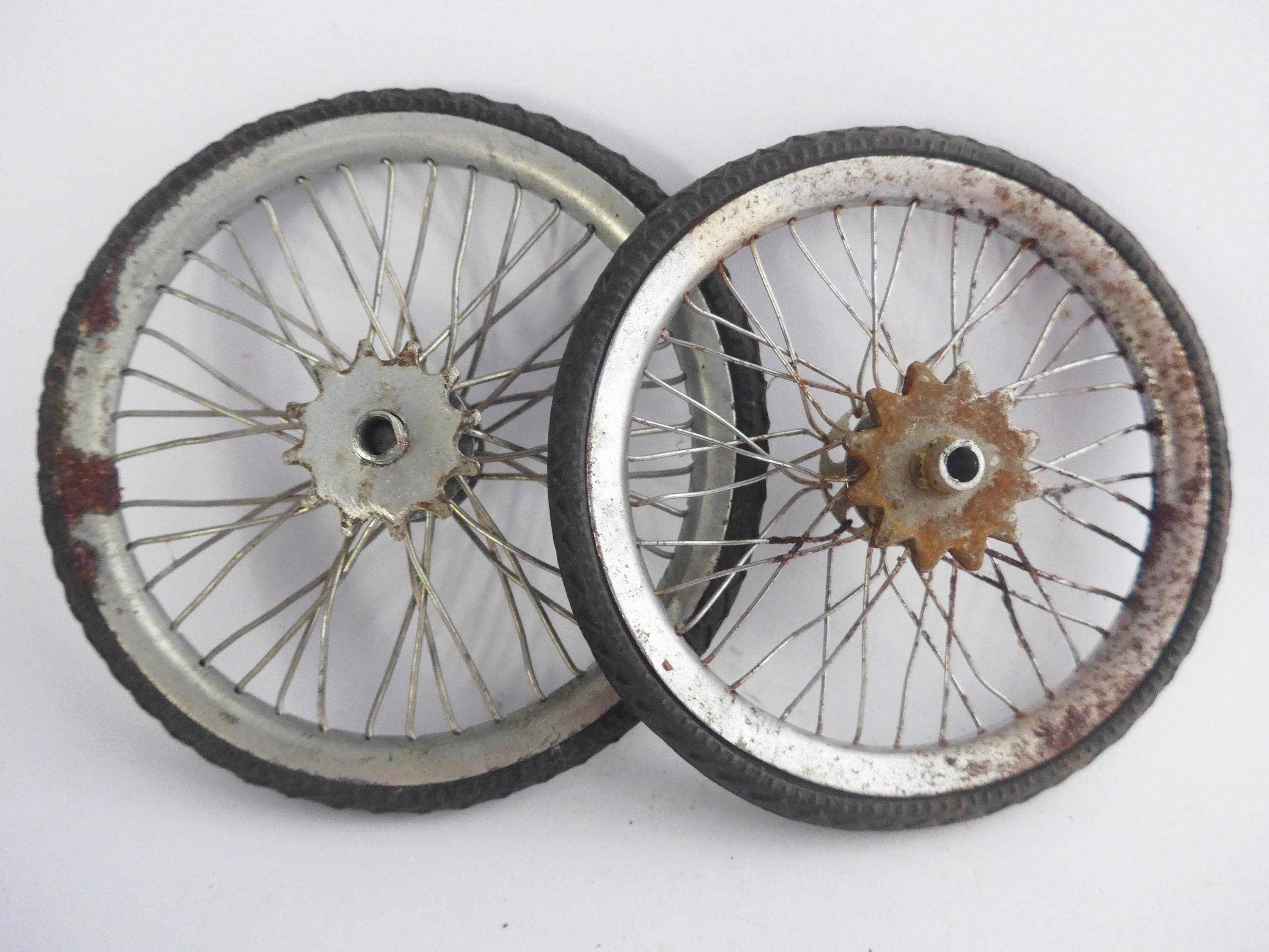Old bicycle wheels for sale deals