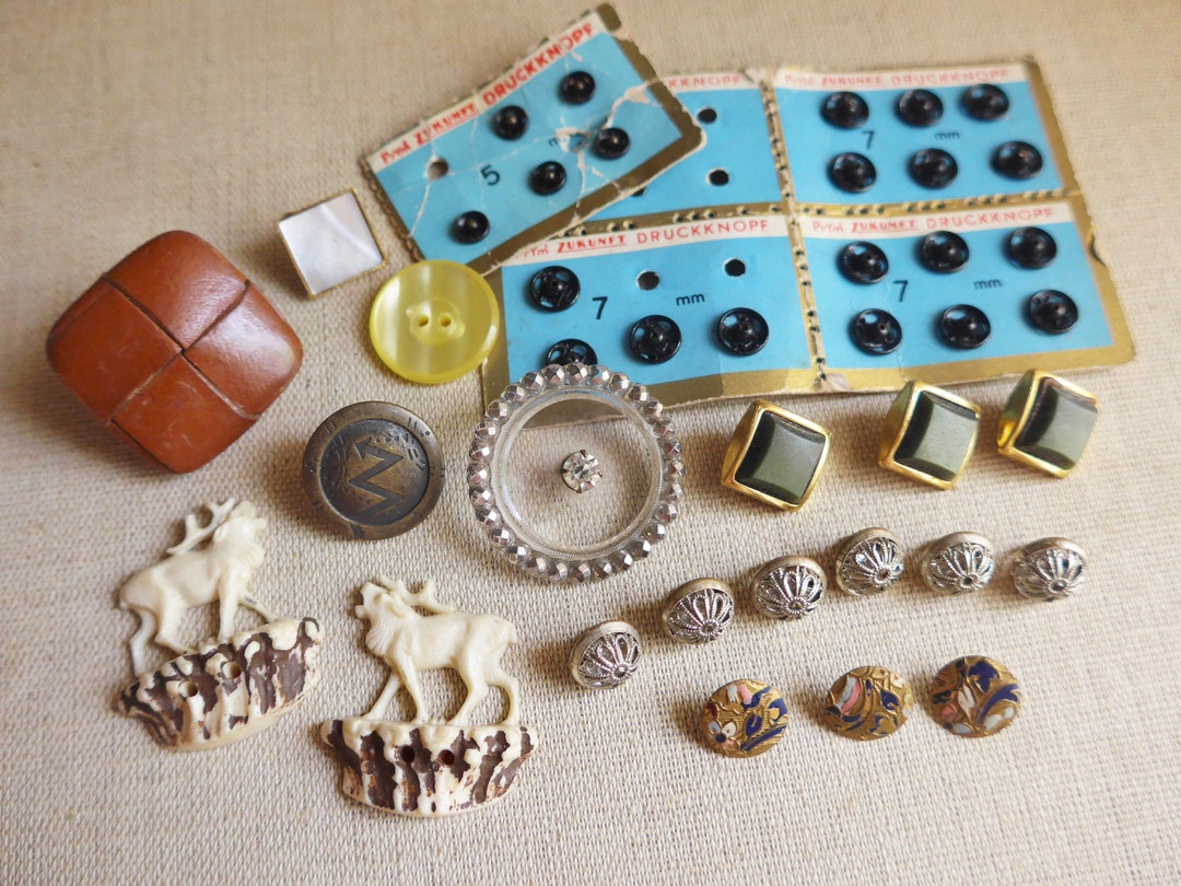 Vintage Buttons Grandma's Button Collection Mixed Lot Buttons Sewing ...