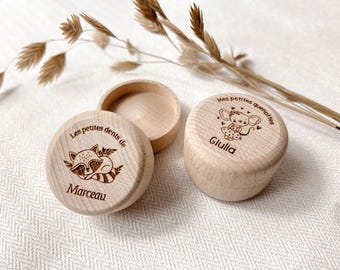 Personalized wooden tooth box, baby teeth keepsake with engraved first name, animal motif, child birth gift