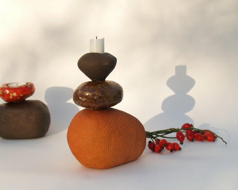 Handgemachter Kerzenhalter aus Keramik, Steinzeug-Kerzenhalter, Keramik-Dekoration, Keramik-Dekor, Kerzenliebhaber-Geschenk 1.