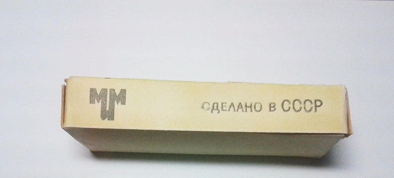 Vintage Reusable medical glass syringe 2 ml+1 extra tube+Needles Russian USSR