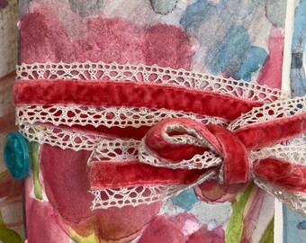 Diario de arte hecho a mano: Acuarela de rosas y tulipanes, efímeros vintage