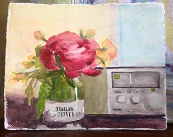 Pintura de acuarela de rosas: Naturaleza muerta con un tarro de aceitunas, radio AM/FM - Obra original