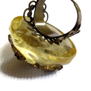 Vintage Art Deco Brass Rhinestone Faceted Lucite Apple Juice Statement Button Ring image 4