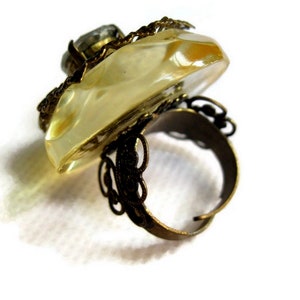 Vintage Art Deco Brass Rhinestone Faceted Lucite Apple Juice Statement Button Ring image 3