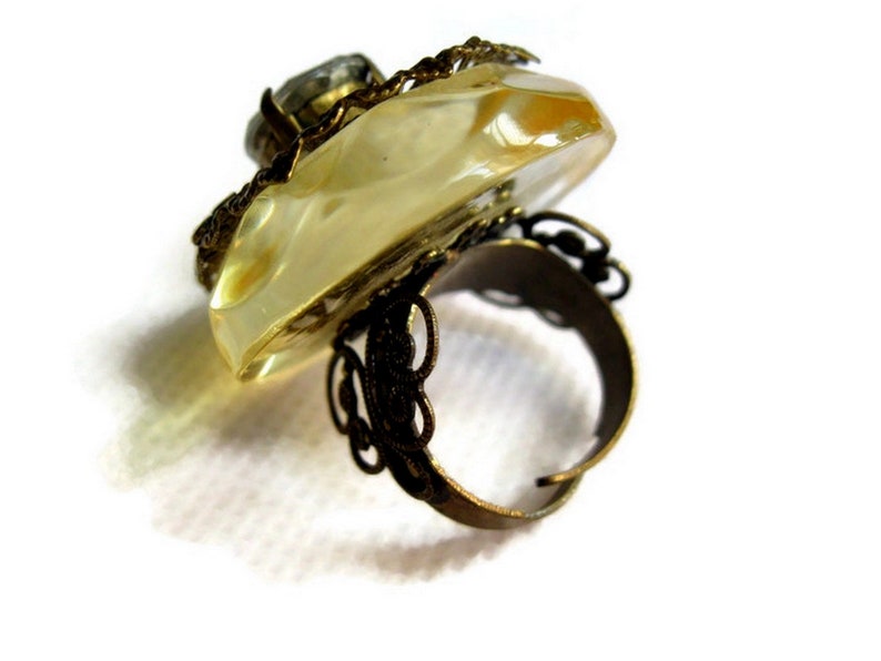 Vintage Art Deco Brass Rhinestone Faceted Lucite Apple Juice Statement Button Ring image 3