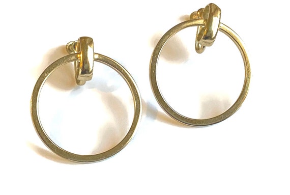 Vintage Hoop Gold Tone Screw Back Earrings - image 1