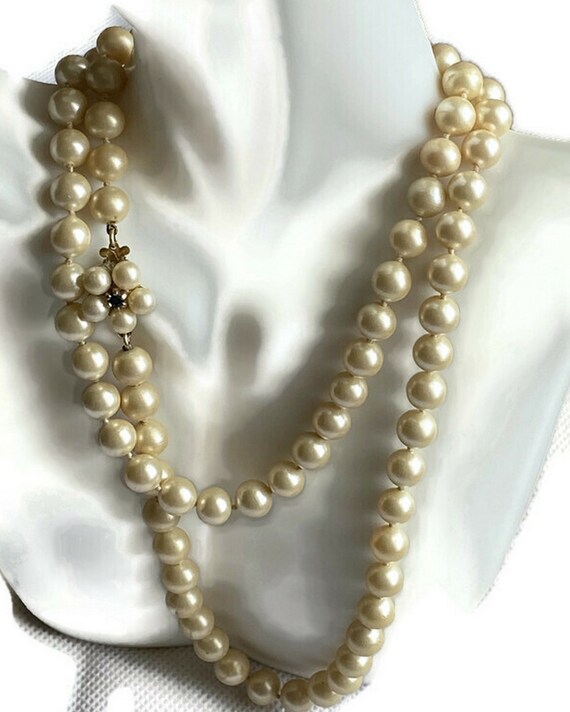 Pearl Blue Paste Clasp Necklace