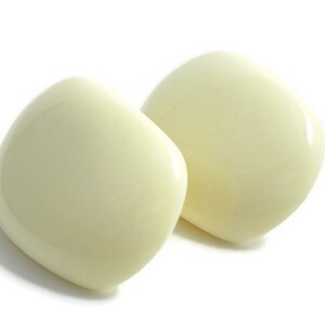 Vintage Chunky Lucite Clip On Statement Earrings