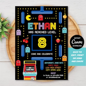 Könnte beinhalten: Eine schwarze Einladungskarte mit Pac-Man-Motiv. Die Karte zeigt den Namen "ETHAN" in bunten Buchstaben, die Zahl "8" und verschiedene spielbezogene Grafiken. Der Text "HAS REACHED LEVEL" und "COME AND CELEBRATE" sind ebenfalls enthalten.
