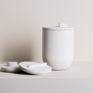 TAPA white straciatella concrete candle | organic essential oils | 3 lids | hand crafted |vegan|reusable container|eco friendly|aromatherapy