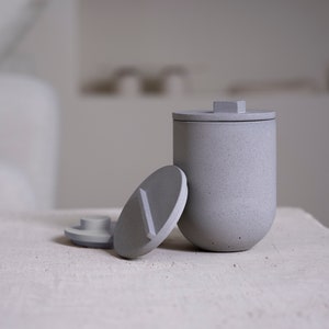 TAPA gray organic concrete candle | organic essential oils | 3 lids | hand crafted | vegan | reusable container | eco friendly|aromatherapy