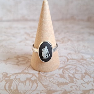 Vintage Wedgwood Oval Cameo Ring, Black Jasperware, Sterling Silver 925, Classical Hope & Anchor, New Pink Gift Box, Nautical Talisman