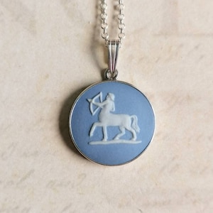 Vintage Sagittarius Rare Zodiac Wedgwood Cameo Pendant Blue Jasper Archer Fully HM Sterling Silver 1977/8 Star Sign Nov 23-Dec 21 Birthday