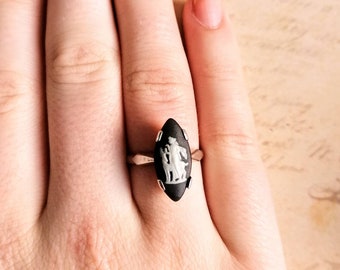 Wedgwood Diana The Hunter Ring Black Jasper Navette Cameo Sterling Silver 1970s Classical Artemis Mythology US: 5.75, UK- L vgc, Gift Boxed