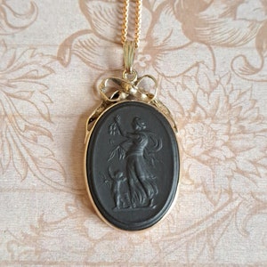 Vintage Mother Love Wedgwood Black Basalt Stoneware Cameo Pendant, 18 KGP Sterling Silver, Fully HM c1980s, Venus & Cupid, New GP 925 Chain