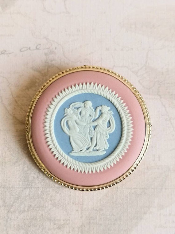 Wedgwood Rococo Style Tricolour Pink, White, Blue… - image 4
